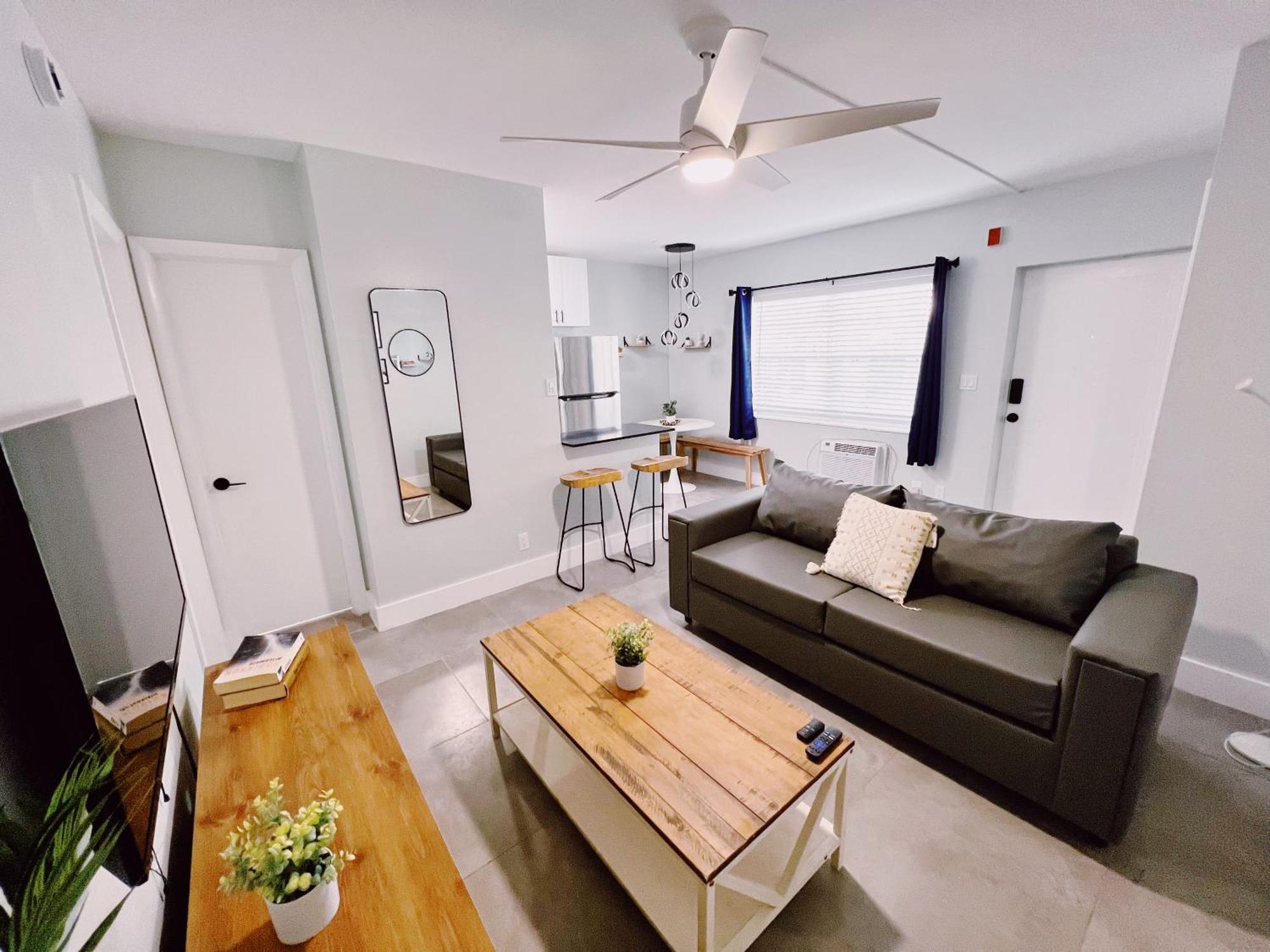 Holiday Park Apartments By Lowkl Fort Lauderdale Exterior foto